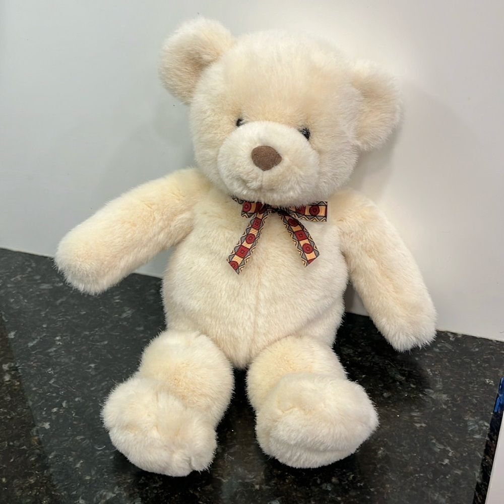 GUND bear “DUMPLING” 15 inch cream bear